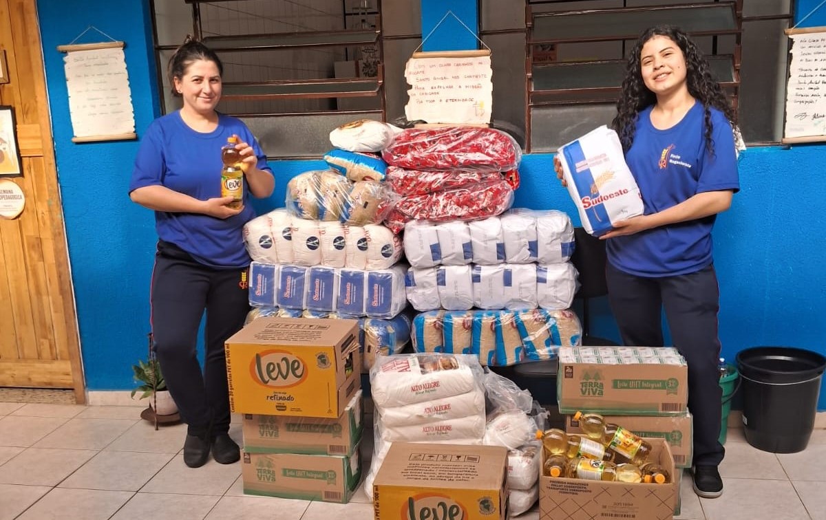 Projetoviveiromudas_entregaalimentos_ago.26.2.jpg